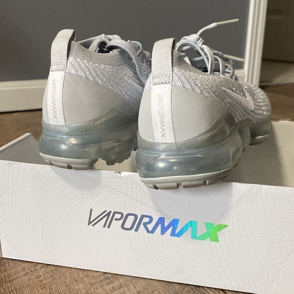 Gray Nike Vapormax - size 6 women’s - Picture 5 of 6